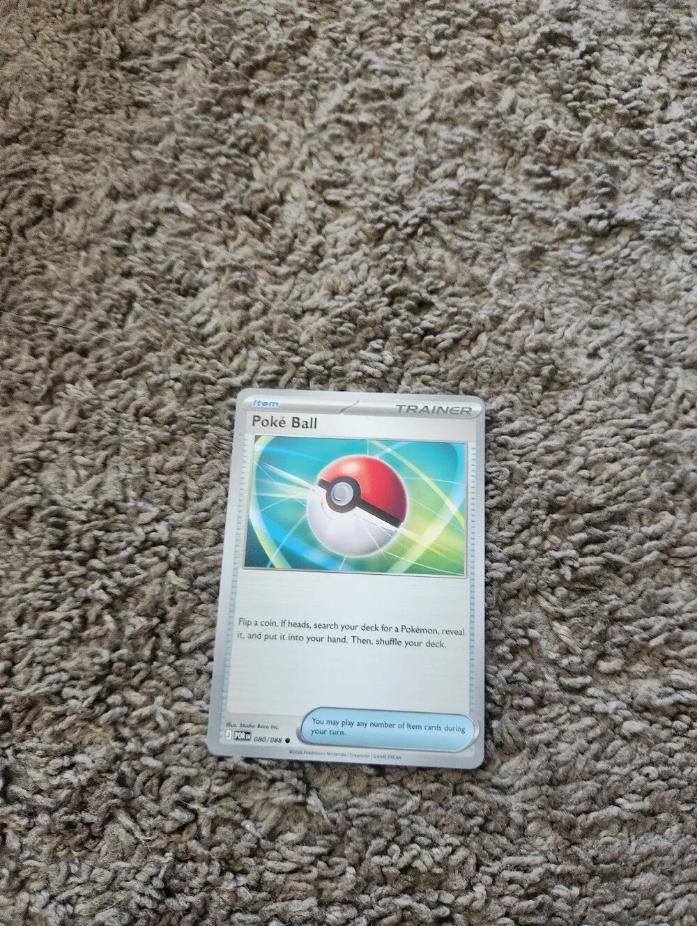Poke Ball 185/198 SV01: Scarlet & Violet Base Set Regular